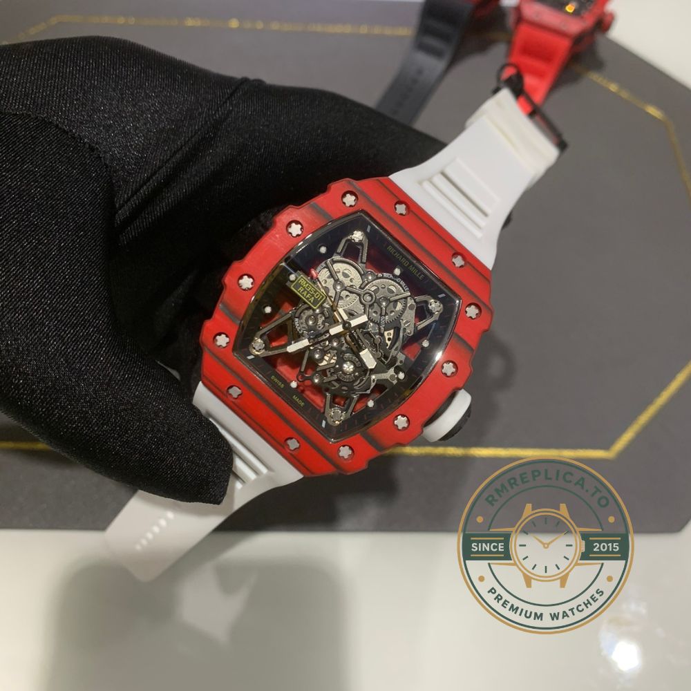 Imitation Richard Mille RM 35-01 Rafael Nadal red case crown detail on carbon fiber case – imitation richard mille