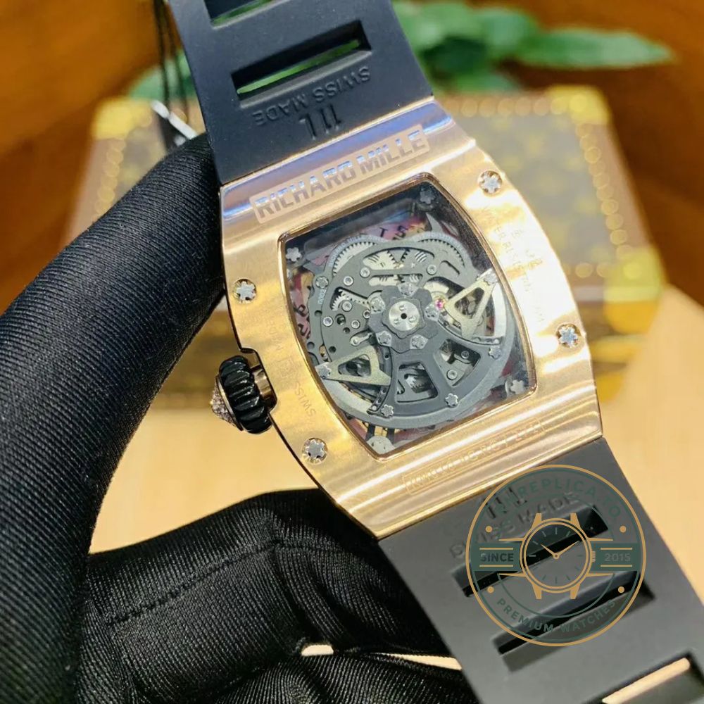 Imitation Richard Mille RM 023 wearing effect 2 with skeleton dial and black rubber strap – imitation richard mille