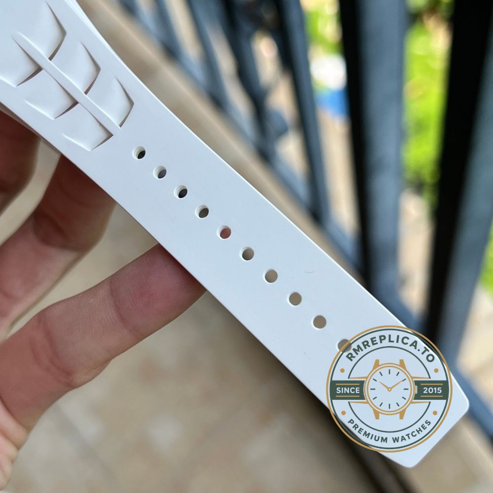 Imitation Richard Mille RM 022 white rubber strap detail – imitation richard mille