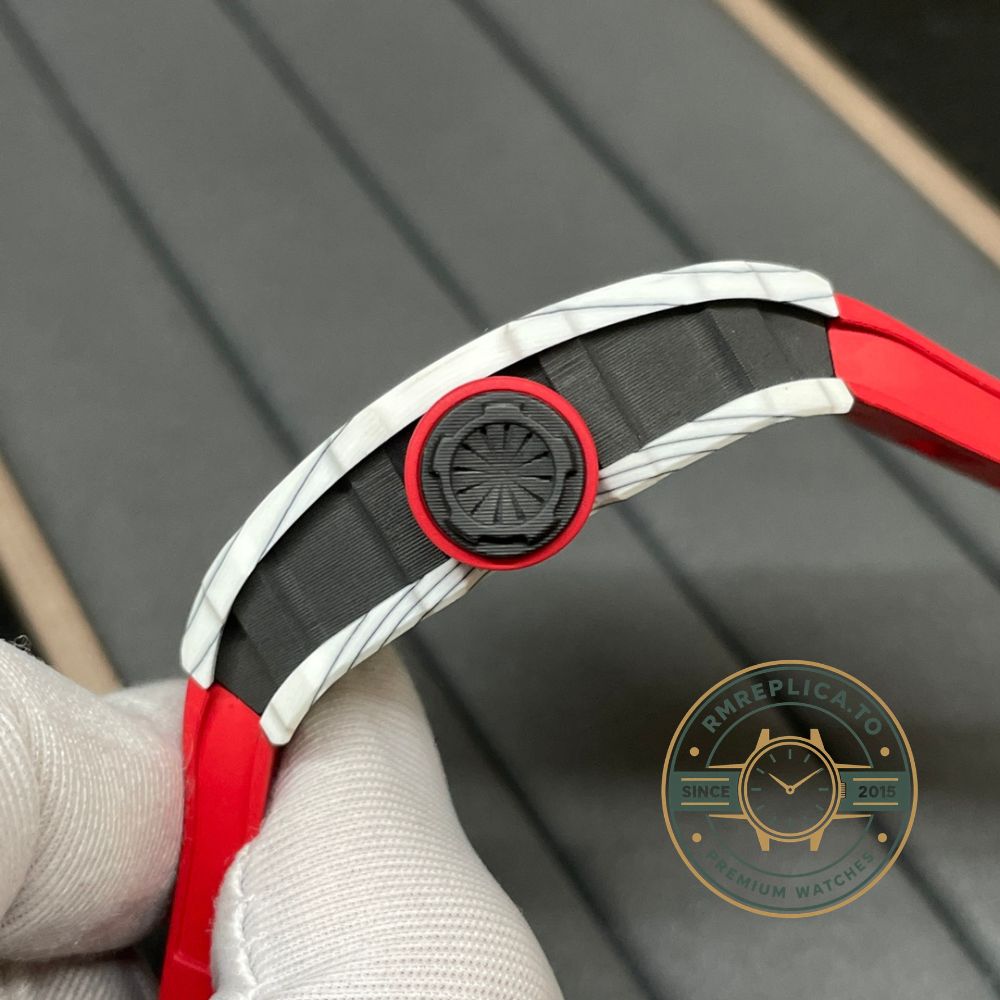 Imitation Richard Mille RM 35-01 Rafael Nadal red rubber strap detail – imitation richard mille